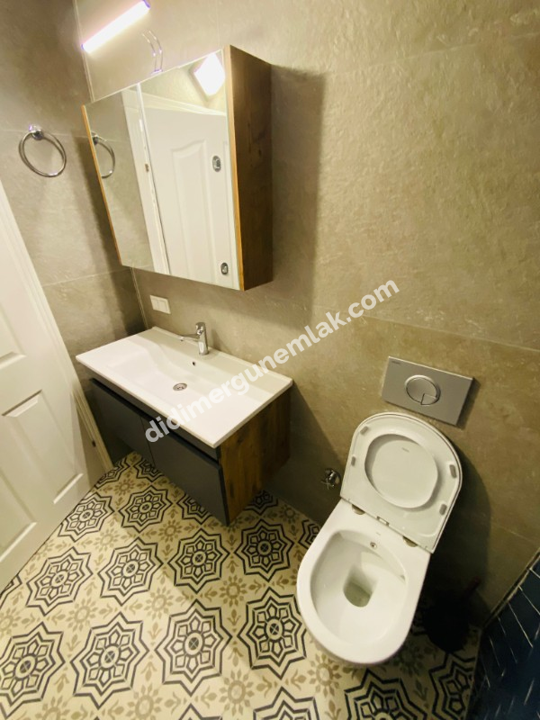 DİDİM ÇAMLIK MAHALLESİNDE EŞYALI DENİZE YÜRÜME MESAFESİNDE  3+1 SATILIK DUBLEKS DAİRE