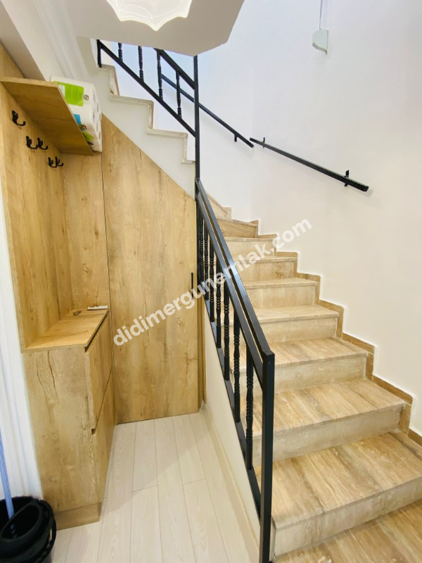 DİDİM ÇAMLIK MAHALLESİNDE EŞYALI DENİZE YÜRÜME MESAFESİNDE  3+1 SATILIK DUBLEKS DAİRE