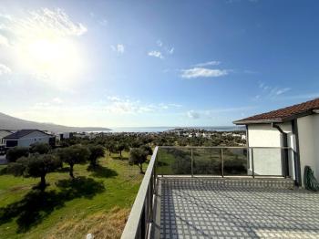 Didim Akbükde Deniz Manzaralı 4+1 Eşyalı Villa