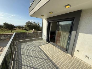 Didim Akbükde Deniz Manzaralı 4+1 Eşyalı Villa