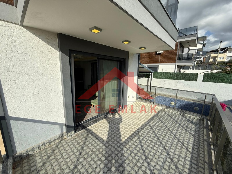 Didim Akbükde Deniz Manzaralı 4+1 Eşyalı Villa