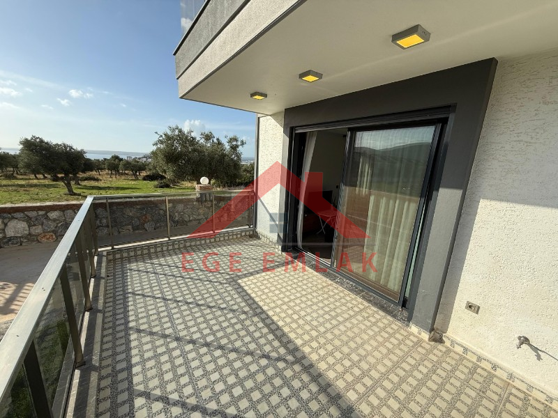 Didim Akbükde Deniz Manzaralı 4+1 Eşyalı Villa