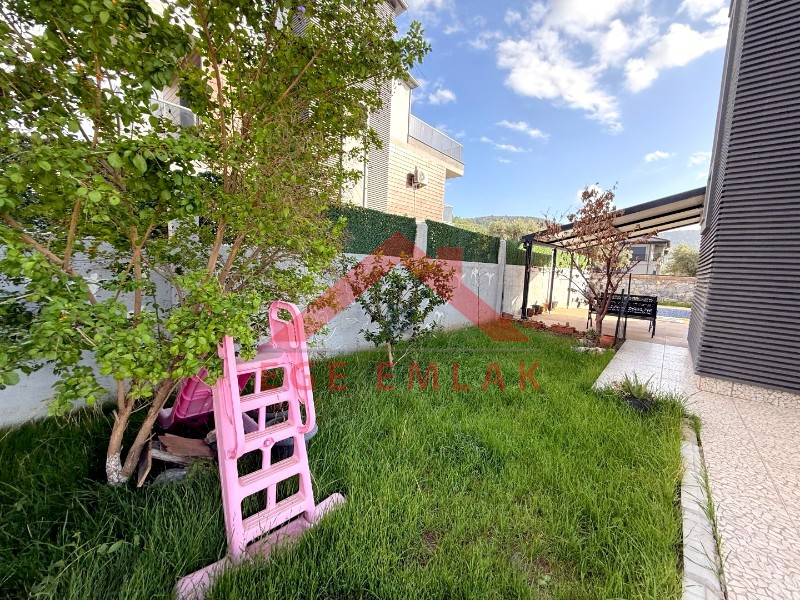 Didim Akbükde Deniz Manzaralı 4+1 Eşyalı Villa