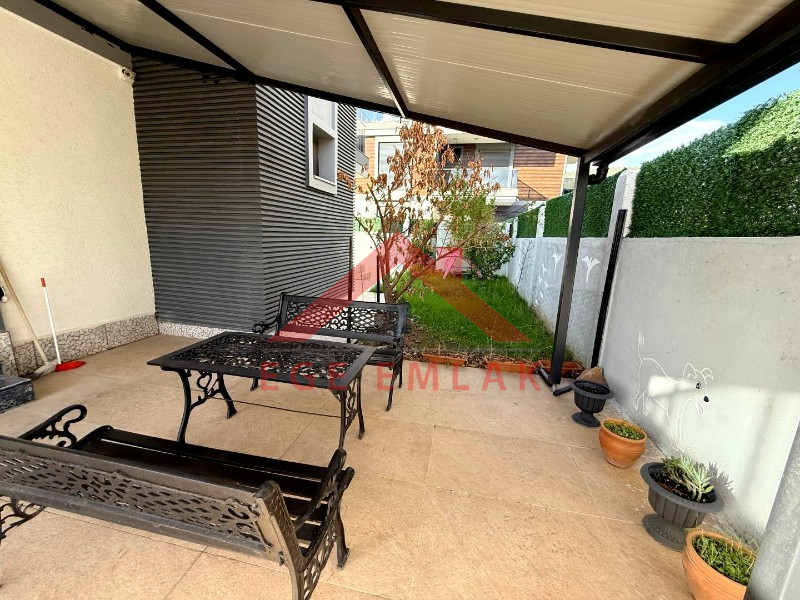 Didim Akbükde Deniz Manzaralı 4+1 Eşyalı Villa
