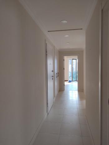 SUADİYE PEMBEGÜL SOKAKTA GENİŞ EBEVEYN BANYOLU DEPOLU 2+1 