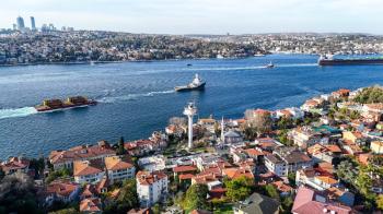 Kanlıca İskelesine 150 Metre Satılık Masalsı Tarihi Köşk & Konak