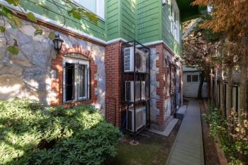 Kanlıca İskelesine 150 Metre Satılık Masalsı Tarihi Köşk & Konak