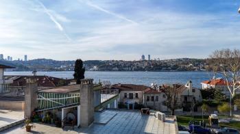 Kanlıca İskelesine 150 Metre Satılık Masalsı Tarihi Köşk & Konak