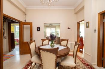 Kanlıca İskelesine 150 Metre Satılık Masalsı Tarihi Köşk & Konak