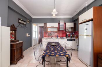 Kanlıca İskelesine 150 Metre Satılık Masalsı Tarihi Köşk & Konak