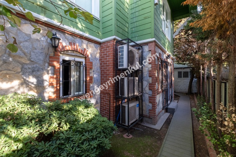 Kanlıca İskelesine 150 Metre Satılık Masalsı Tarihi Köşk & Konak