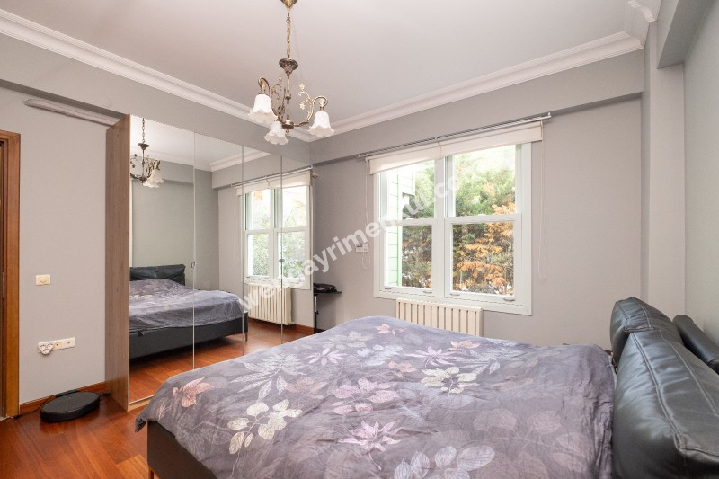 Kanlıca İskelesine 150 Metre Satılık Masalsı Tarihi Köşk & Konak