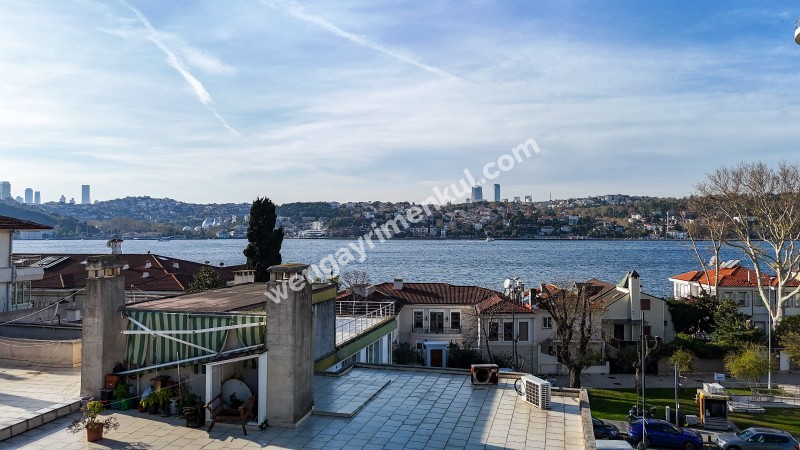 Kanlıca İskelesine 150 Metre Satılık Masalsı Tarihi Köşk & Konak