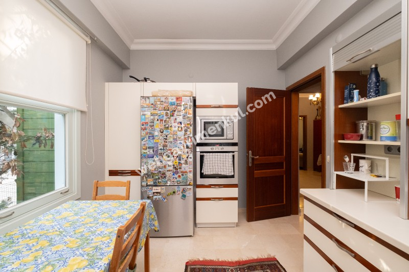 Kanlıca İskelesine 150 Metre Satılık Masalsı Tarihi Köşk & Konak