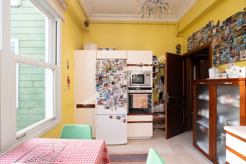 Kanlıca İskelesine 150 Metre Satılık Masalsı Tarihi Köşk & Konak