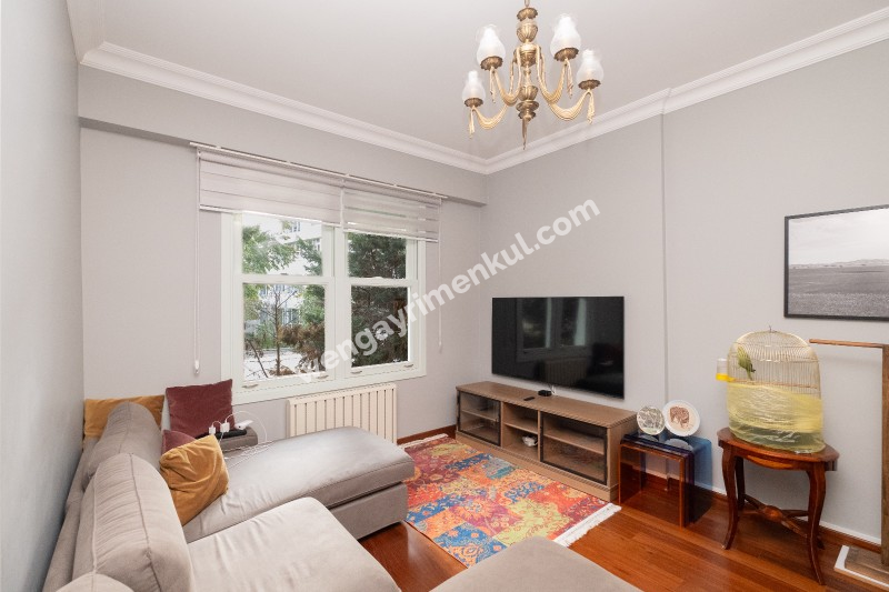 Kanlıca İskelesine 150 Metre Satılık Masalsı Tarihi Köşk & Konak