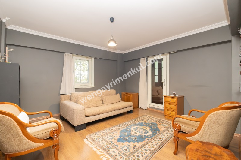 Kanlıca İskelesine 150 Metre Satılık Masalsı Tarihi Köşk & Konak