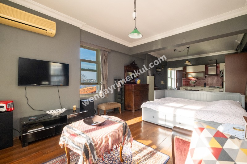 Kanlıca İskelesine 150 Metre Satılık Masalsı Tarihi Köşk & Konak