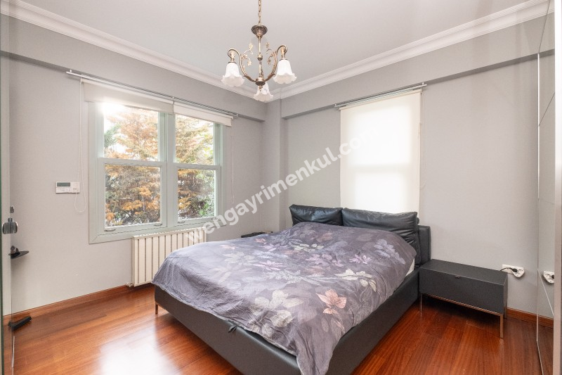 Kanlıca İskelesine 150 Metre Satılık Masalsı Tarihi Köşk & Konak