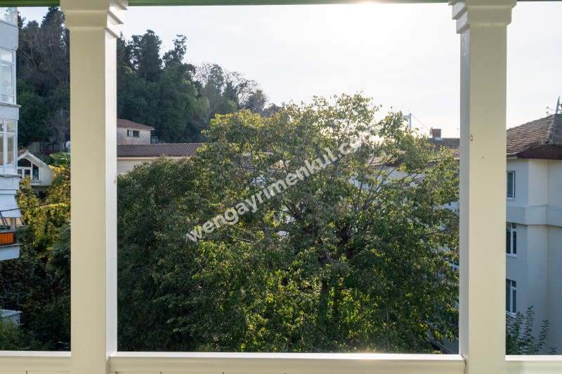 Kanlıca İskelesine 150 Metre Satılık Masalsı Tarihi Köşk & Konak