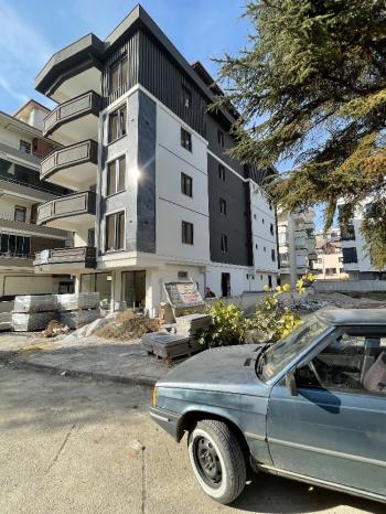 Güvenay - Çorum Bahçelievler Bahçelievler İlk Okulu Civarı Satılık 4+1 Daire 