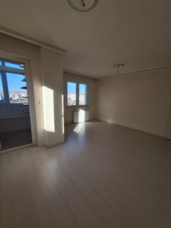 GÜVENAY - ÇORUM ULUKAVAK GÜNEŞ GROSS YANIN 3+1 KİRALIK DAİRE
