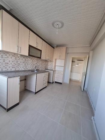 GÜVENAY - ÇORUM ULUKAVAK GÜNEŞ GROSS YANIN 3+1 KİRALIK DAİRE