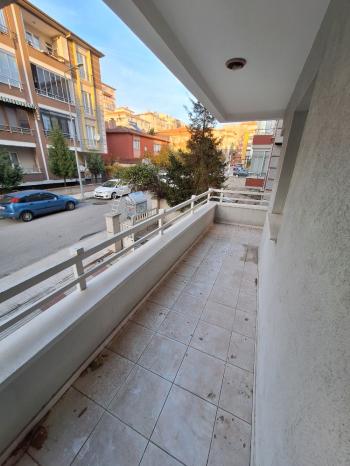GÜVENAY - ÇORUM ÜÇTUTLAR 23 NİSAN OKULU CİVARI SATILIK DAİRE 
