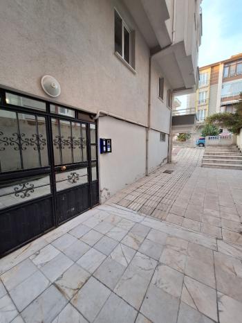 GÜVENAY - ÇORUM ÜÇTUTLAR 23 NİSAN OKULU CİVARI SATILIK DAİRE 