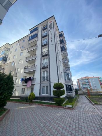 GÜVENAY - ÇORUM KALE LOZANEVLER ARKASI 3+1 SATILIK DAİRE 