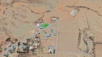 GİRNE GÖÇERİ İÇERİSİNDE TARLA