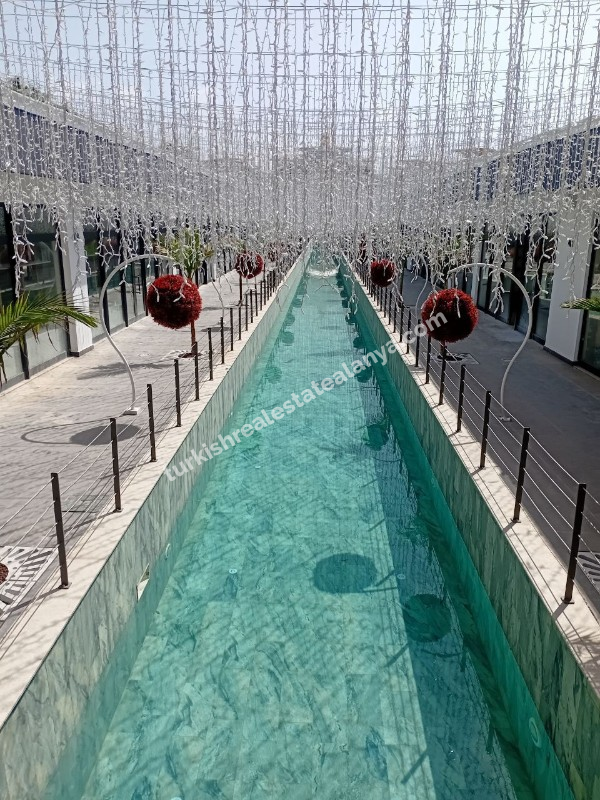 3+1  Alanya  Bölgesinin  En  Lüks sitesinde Satılık  Uygun  Fiyat  Daire 