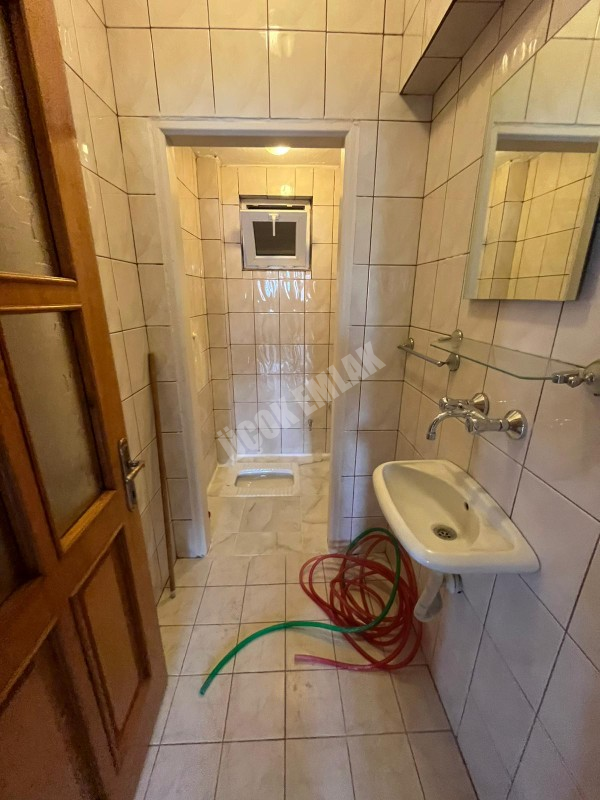 AFYON ÜÇOK EMLAKTAN MAREŞAL F ÇAKMAK MAH SATILIK 3+1TEMİZ BAKIMLI DAİRE