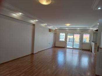 BALÇOVA'DA  AVM LERE YAKIN BAKIMLI JEOTERMALLİ 4+1 KİRALIK VİLLA 