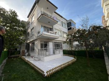 MUDANYA GÜZELYALI DENİZE 15 ADIM, 3 KATLI BİNADA 70M2 1+1 YÜKSEK GİRİŞ BAHÇE KATI LÜKS DAİRE
