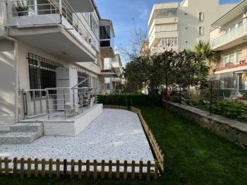 MUDANYA GÜZELYALI DENİZE 15 ADIM, 3 KATLI BİNADA 70M2 1+1 YÜKSEK GİRİŞ BAHÇE KATI LÜKS DAİRE