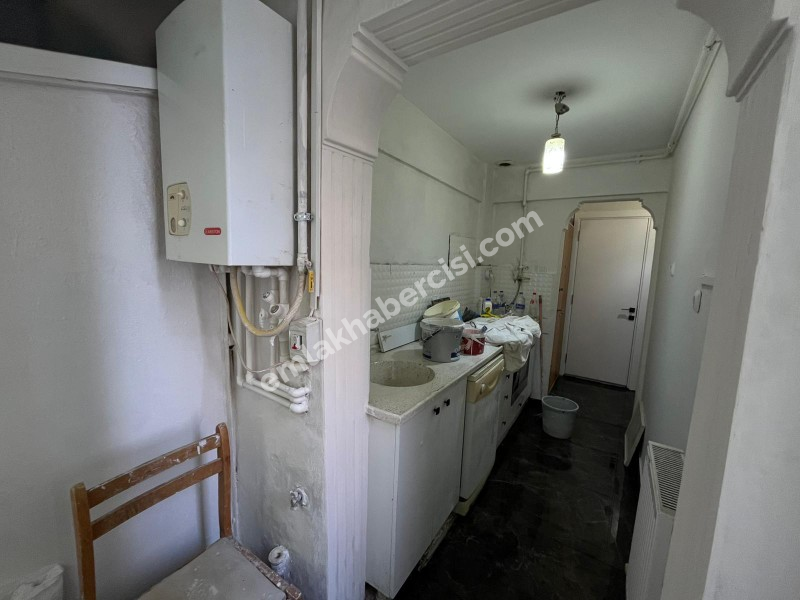 MUDANYA GÜZELYALI DENİZE 15 ADIM, 3 KATLI BİNADA 70M2 1+1 YÜKSEK GİRİŞ BAHÇE KATI LÜKS DAİRE