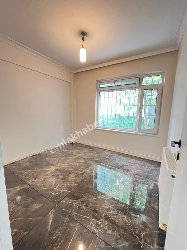 MUDANYA GÜZELYALI DENİZE 15 ADIM, 3 KATLI BİNADA 70M2 1+1 YÜKSEK GİRİŞ BAHÇE KATI LÜKS DAİRE