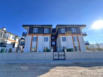 AFYON ÜÇOK EMLAKTAN MAREŞAL F ÇAKMAK MAH SATILIK SIFIR LÜX 3+1 - 2+1 DAİRELER