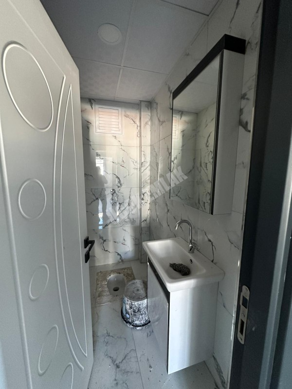 AFYON ÜÇOK EMLAKTAN MAREŞAL F ÇAKMAK MAH SATILIK SIFIR LÜX 3+1 - 2+1 DAİRELER