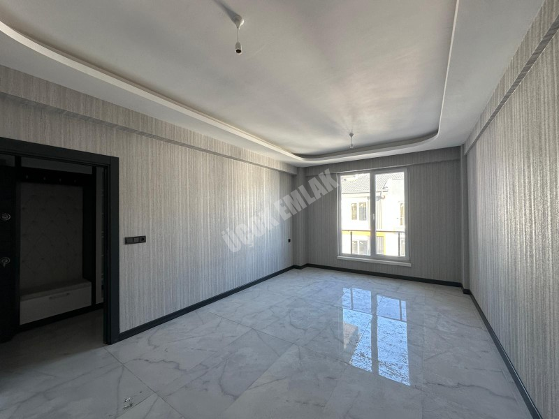 AFYON ÜÇOK EMLAKTAN MAREŞAL F ÇAKMAK MAH SATILIK SIFIR LÜX 3+1 - 2+1 DAİRELER