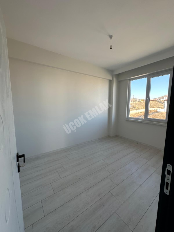 AFYON ÜÇOK EMLAKTAN MAREŞAL F ÇAKMAK MAH SATILIK SIFIR LÜX 3+1 - 2+1 DAİRELER