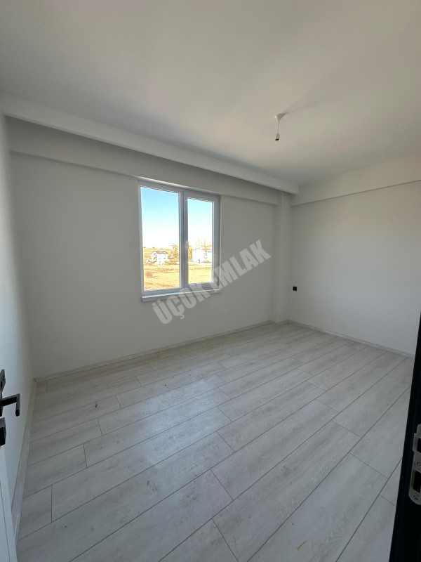 AFYON ÜÇOK EMLAKTAN MAREŞAL F ÇAKMAK MAH SATILIK SIFIR LÜX 3+1 - 2+1 DAİRELER