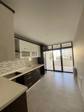 ARTI' DAN ÖZLÜCE DE TEMİZ 3+1 KİRALIK DAİRE