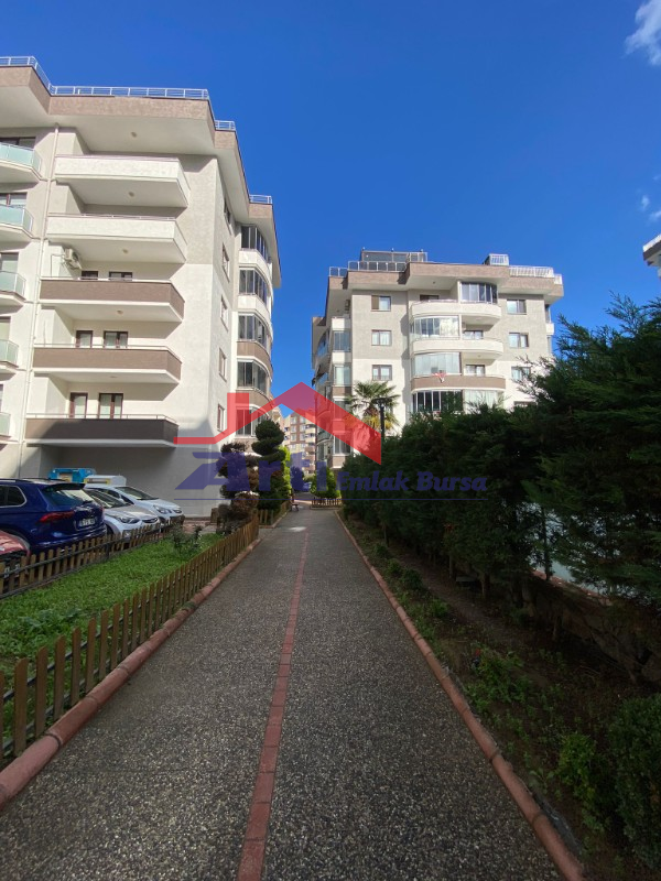 ARTI' DAN ÖZLÜCE DE TEMİZ 3+1 KİRALIK DAİRE