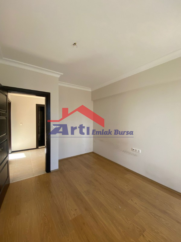 ARTI' DAN ÖZLÜCE DE TEMİZ 3+1 KİRALIK DAİRE