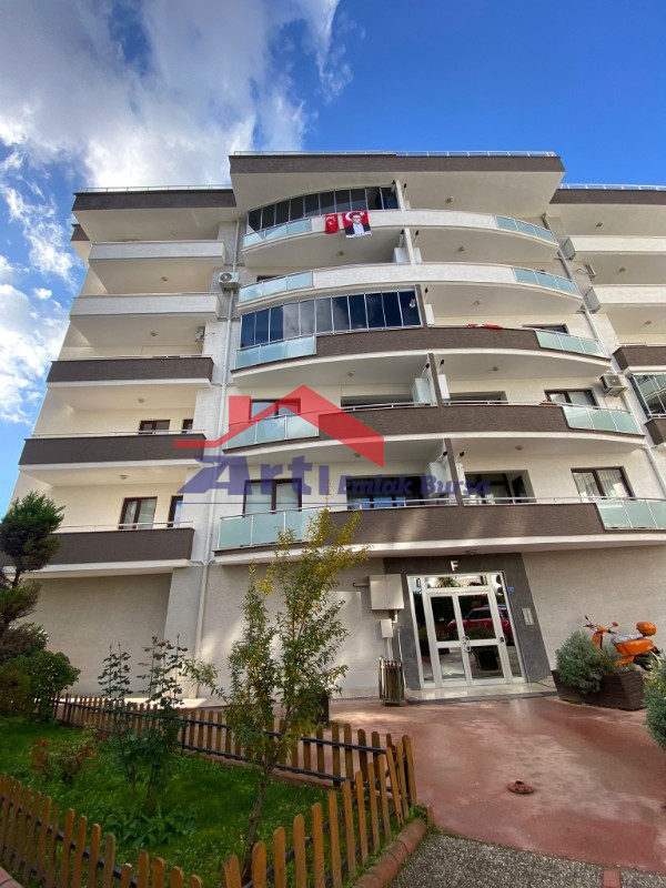 ARTI' DAN ÖZLÜCE DE TEMİZ 3+1 KİRALIK DAİRE