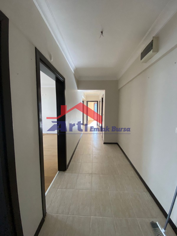 ARTI' DAN ÖZLÜCE DE TEMİZ 3+1 KİRALIK DAİRE