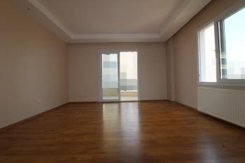 ASLAN'DAN MENDERES'TE DENİZE YAKIN BAĞIMSIZ MUTFAKLI GENİŞ 2+1