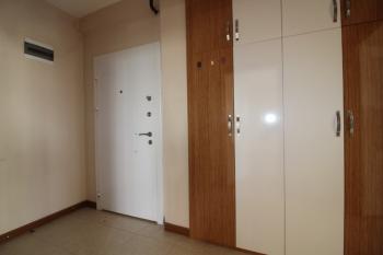 ASLAN'DAN MENDERES'TE DENİZE YAKIN BAĞIMSIZ MUTFAKLI GENİŞ 2+1